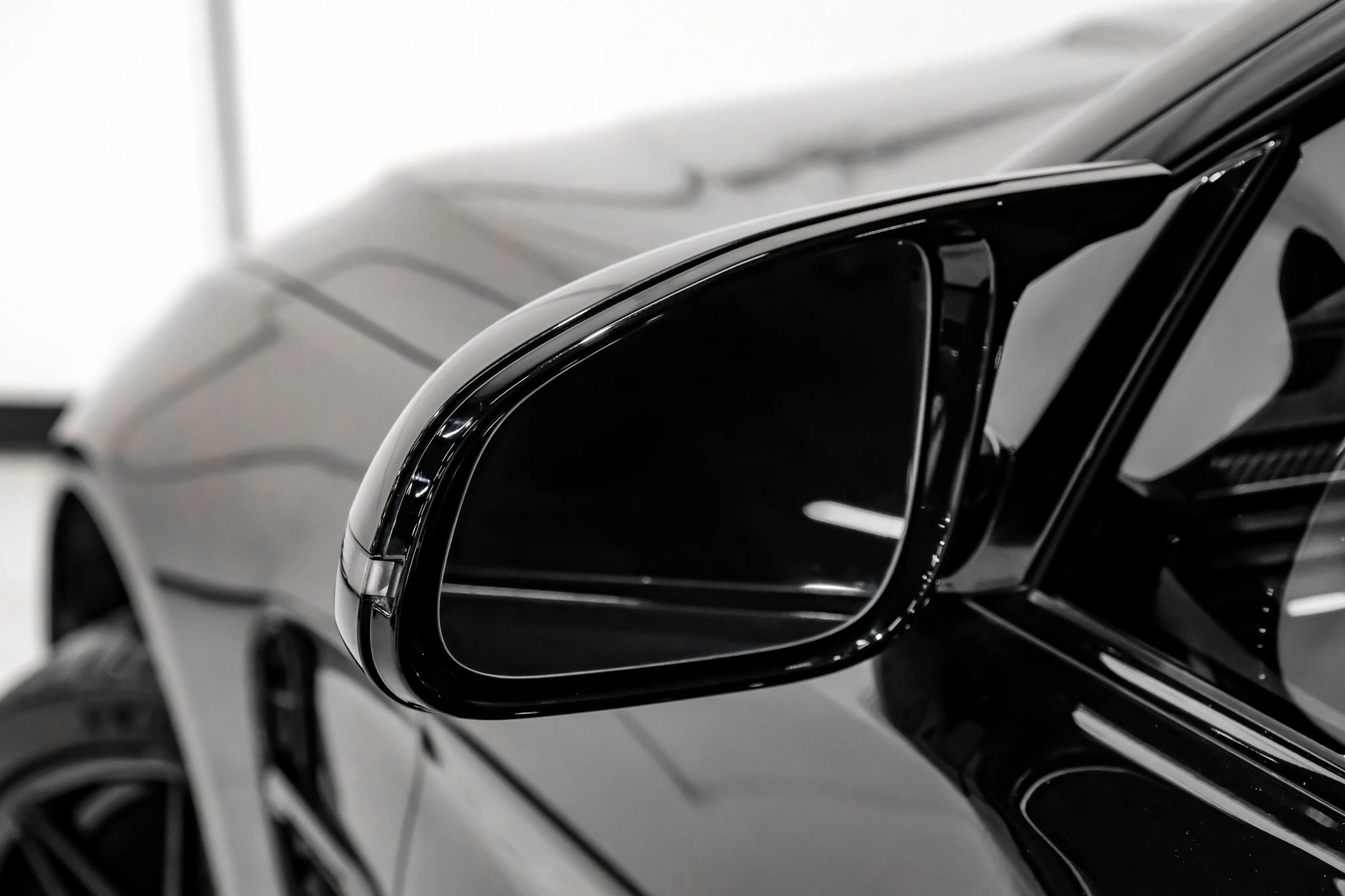 Used 2019 BMW M4 Coupe w/ Competition Package RWD image 34