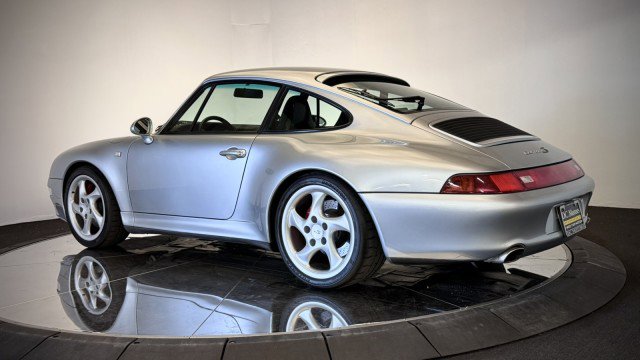 Used 1996 Porsche 911 image 3