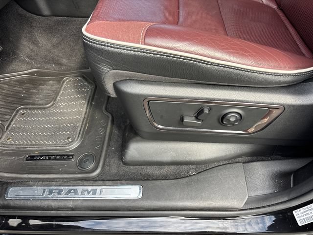 Used 2025 RAM 1500 Limited AWD/4WD image 7