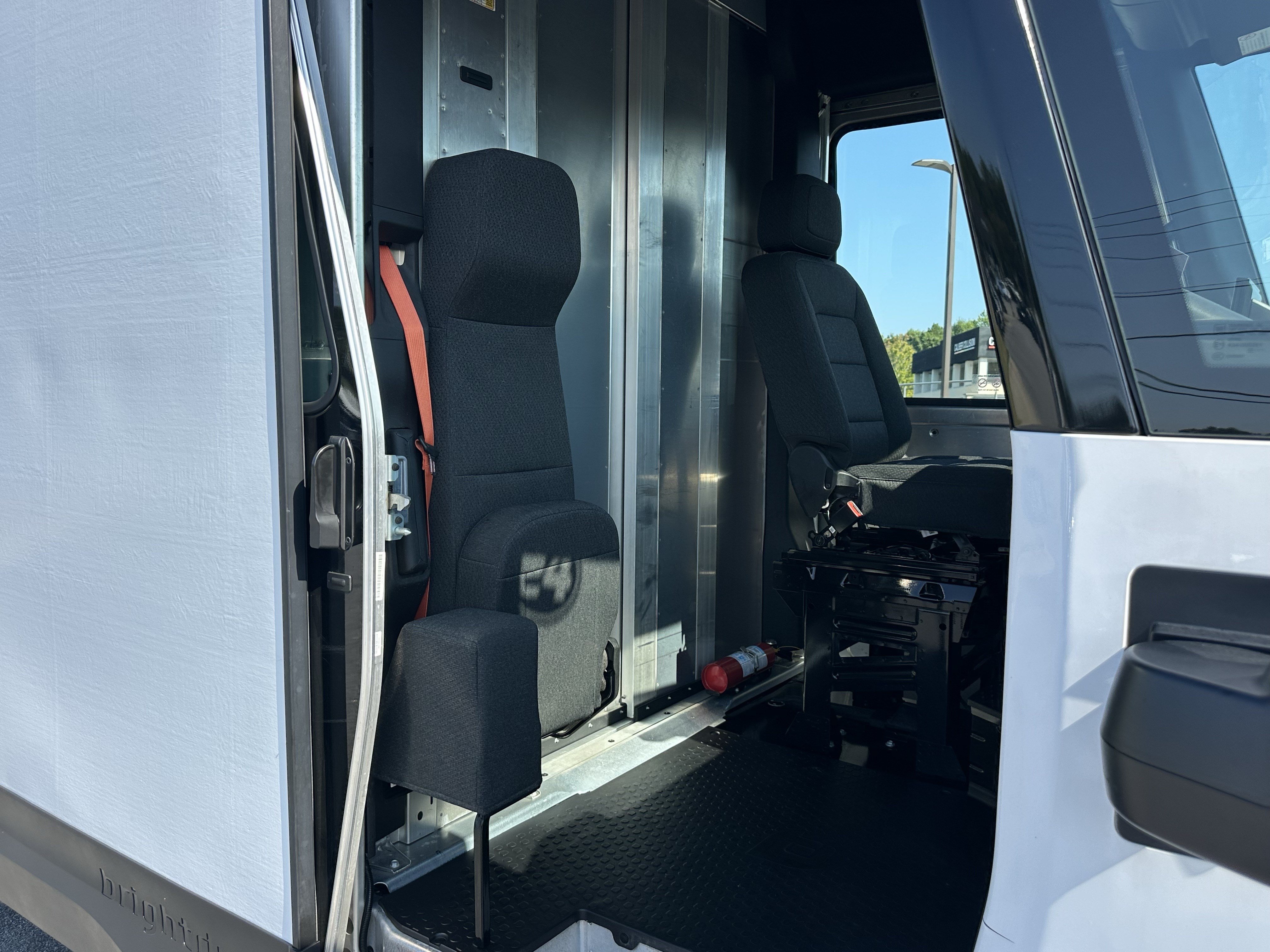 Used 2024 Chevrolet Brightdrop 600 w/ Commercial Equipment Package AWD/4WD image 13