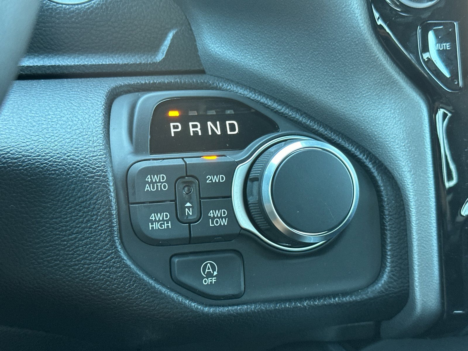 New 2026 RAM 1500 4x4 Crew Cab image 21