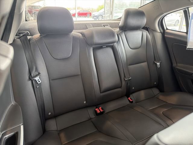 Used 2018 Volvo S60 T5 Dynamic w/ Protection Package image 16