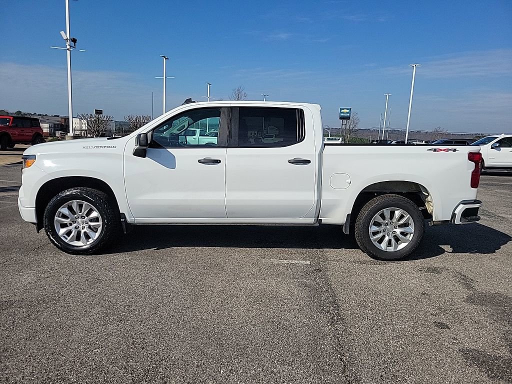 Used 2024 Chevrolet Silverado 1500 Custom image 4