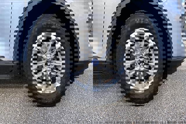 Used 2022 Ford Escape SE w/ Cold Weather Package image 8