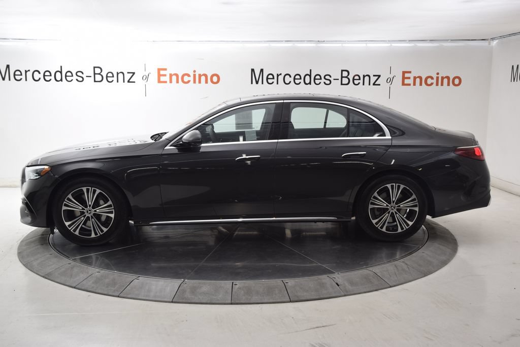 Used 2026 Mercedes-Benz E 350 4MATIC Sedan image 3