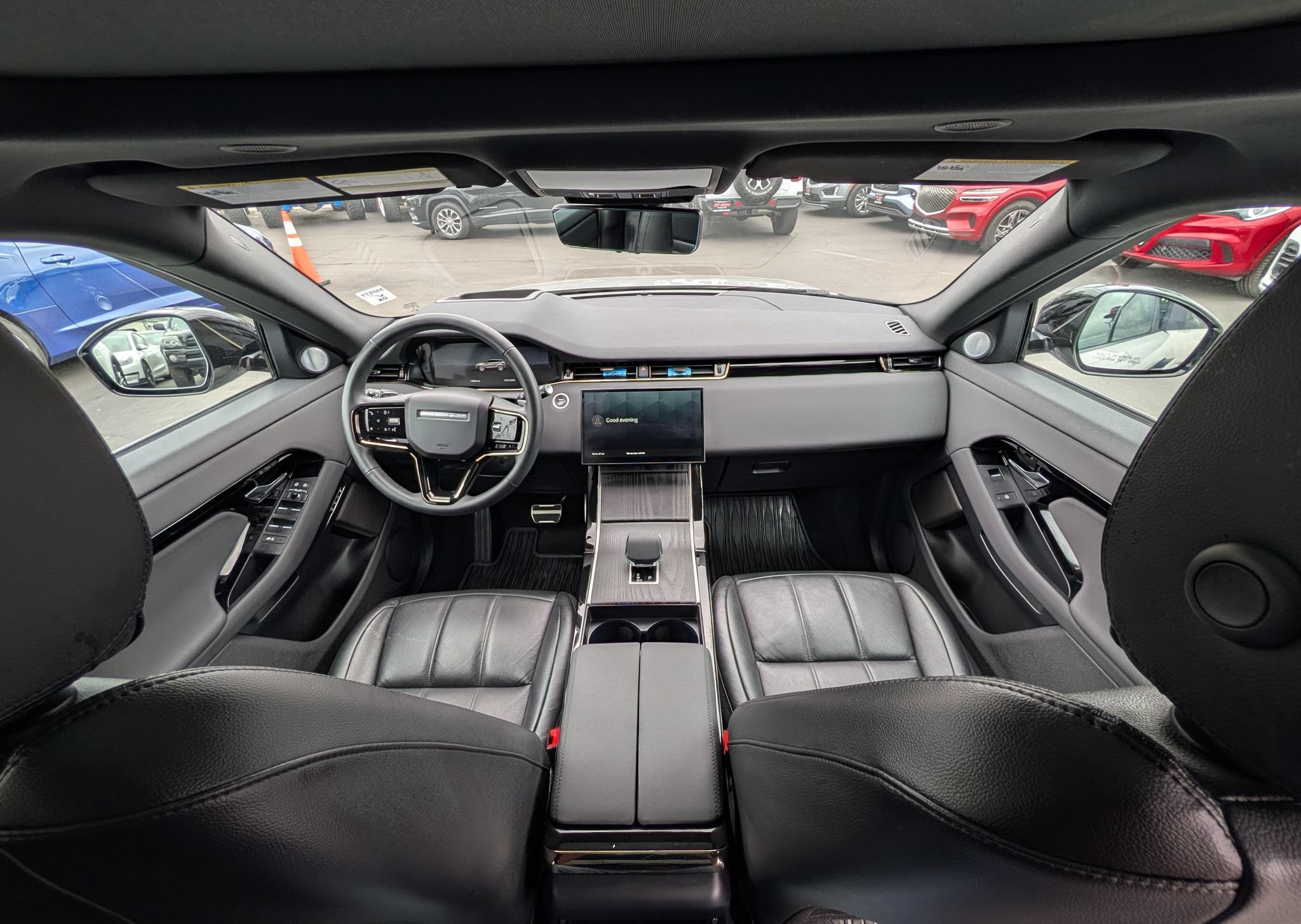 Used 2024 Land Rover Range Rover Evoque Dynamic SE AWD/4WD image 9