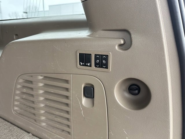 Used 2020 Chevrolet Suburban Premier image 20