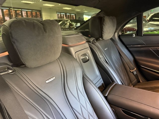Used 2019 Mercedes-Benz S 63 AMG S 4MATIC Sedan image 32