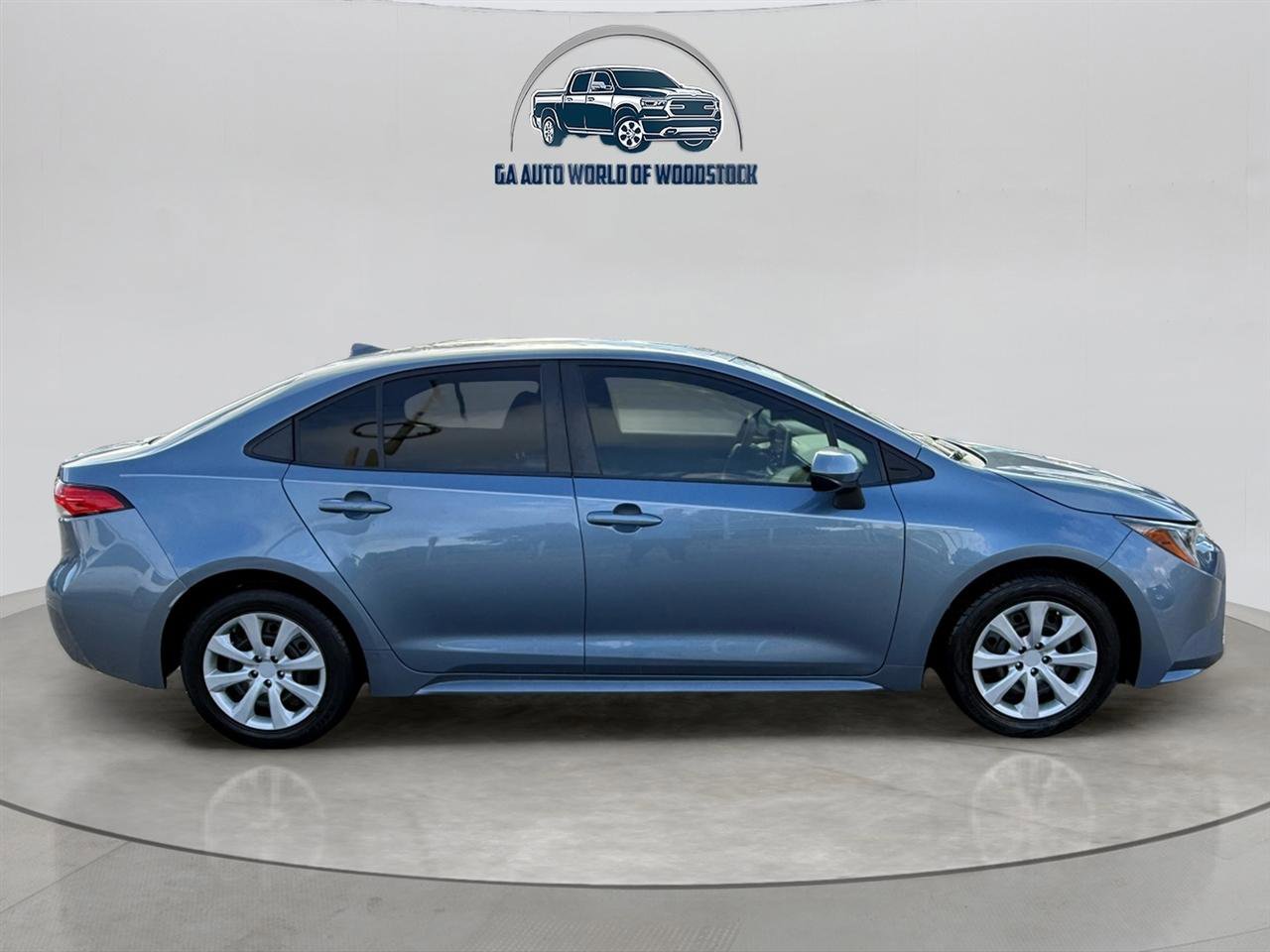 Used 2020 Toyota Corolla LE image 6