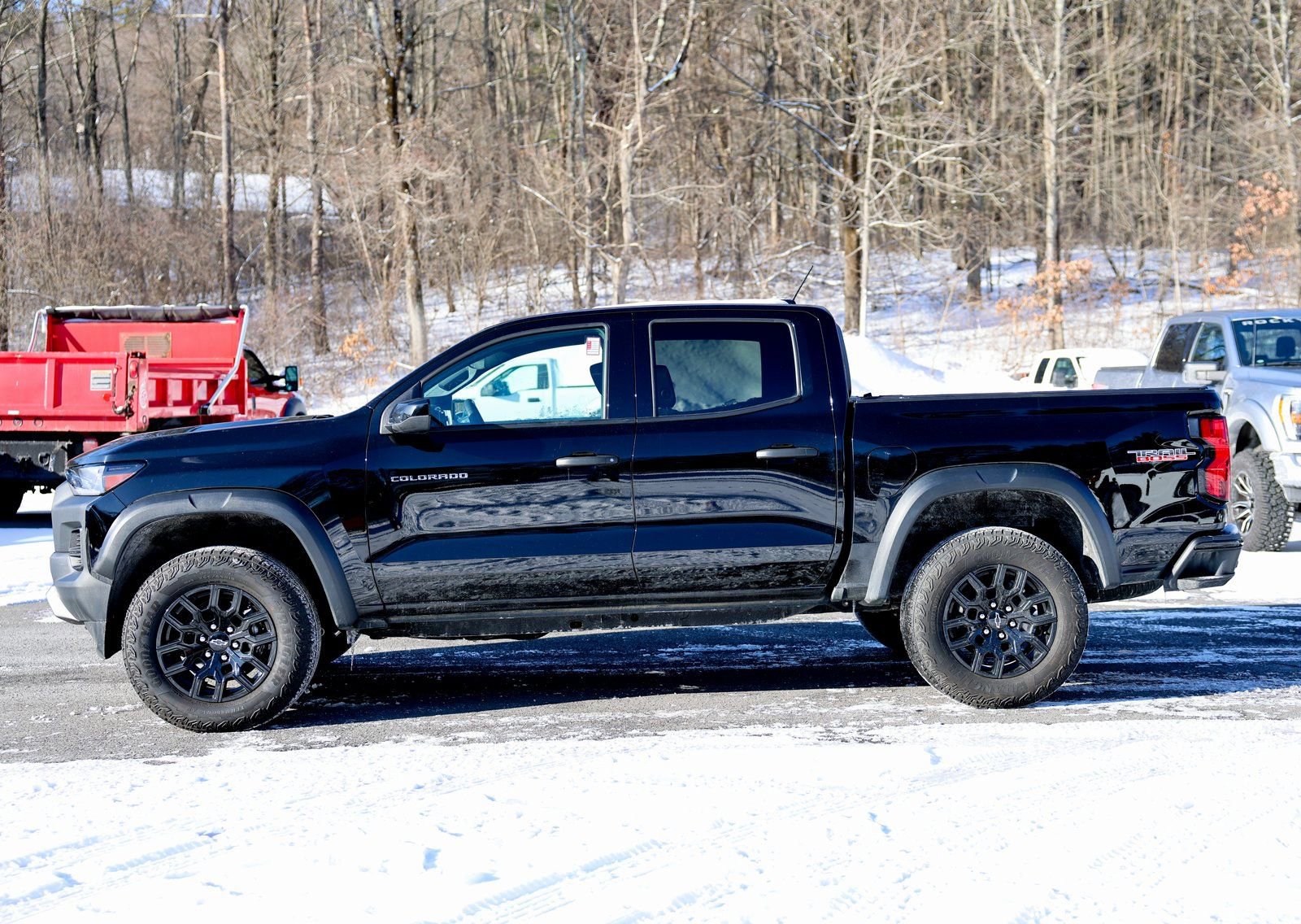 Used 2024 Chevrolet Colorado Trail Boss w/ Advanced Trailering Package image 8