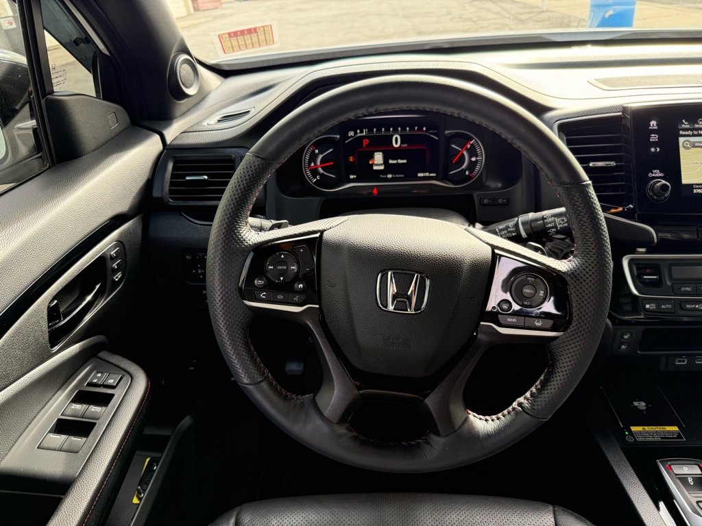 Used 2025 Honda Passport Black Edition image 50