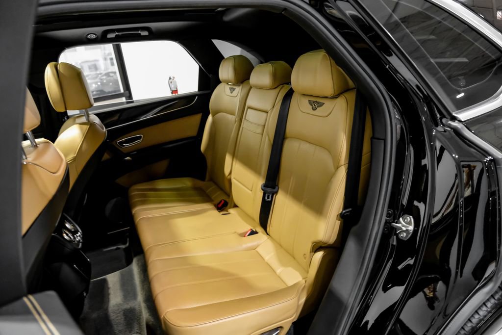 Used 2019 Bentley Bentayga image 33