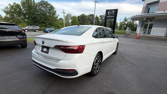 Used 2024 Volkswagen Jetta Sport FWD image 6