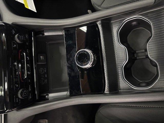 New 2025 Jeep Grand Cherokee Laredo X w/ Luxury Tech Group I image 11