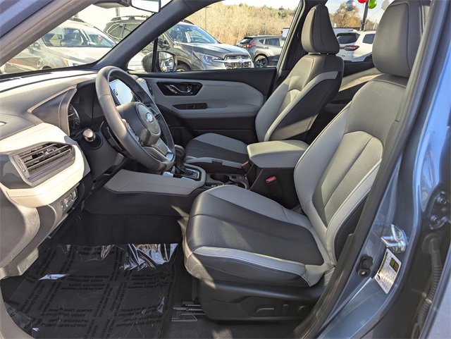 Used 2025 Subaru Forester Limited image 8