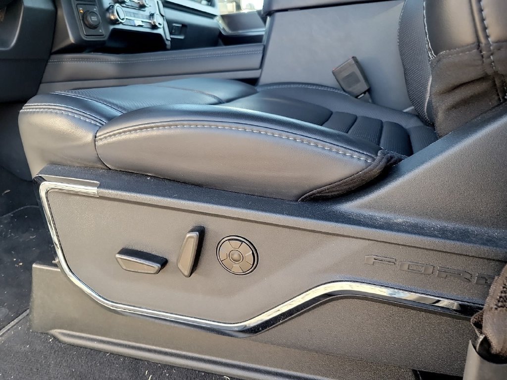 Used 2026 Ford F250 Platinum AWD/4WD image 13