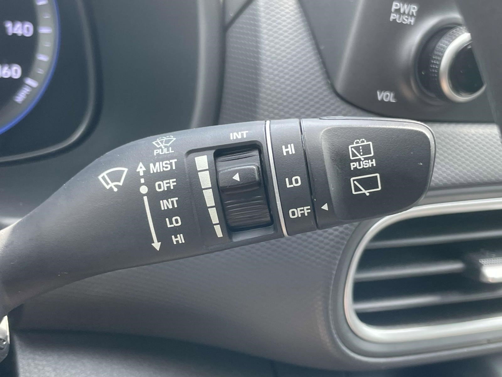 Used 2020 Hyundai Kona SE FWD image 21