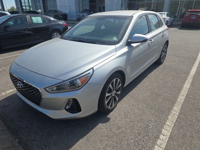 Used 2018 Hyundai Elantra GT image 1