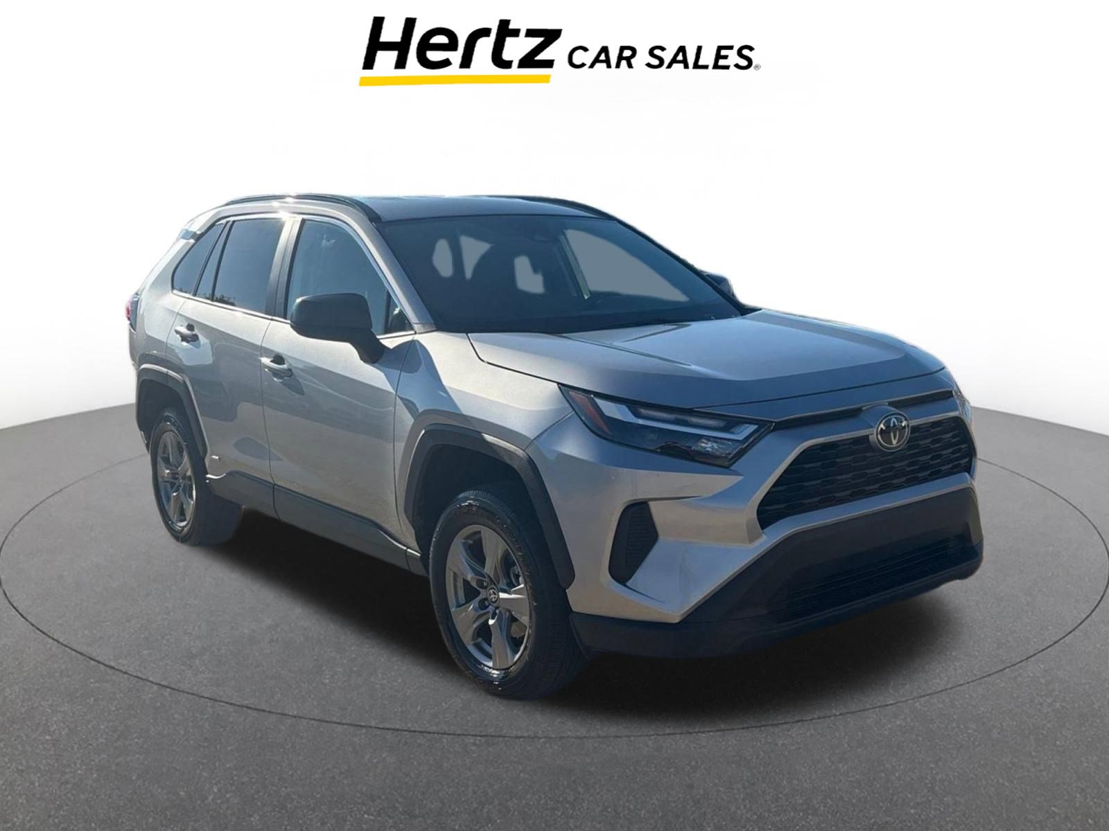 Used 2025 Toyota RAV4 LE video 1