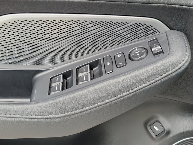 Used 2025 Acura MDX FWD image 27