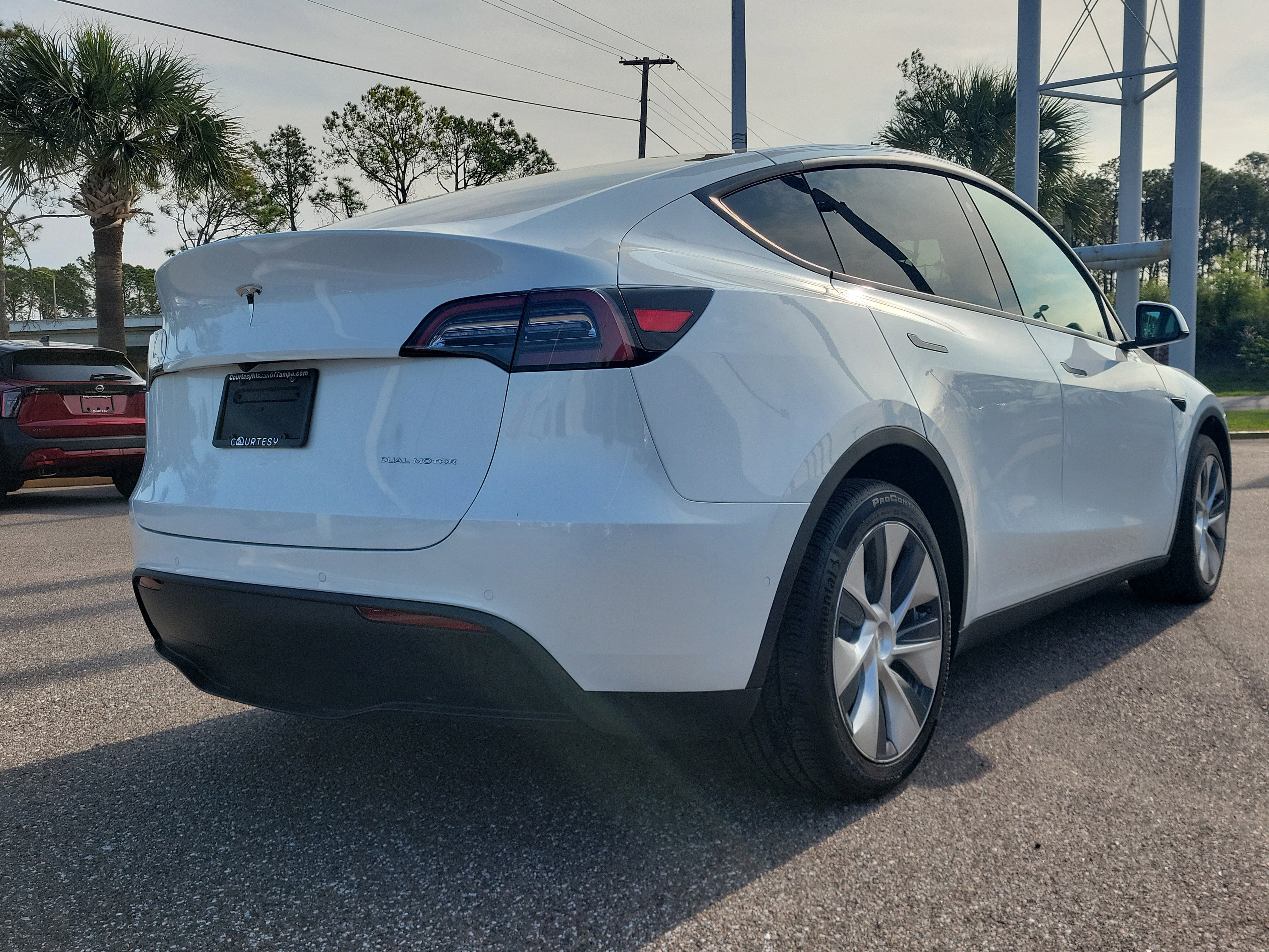 Used 2021 Tesla Model Y Long Range image 5