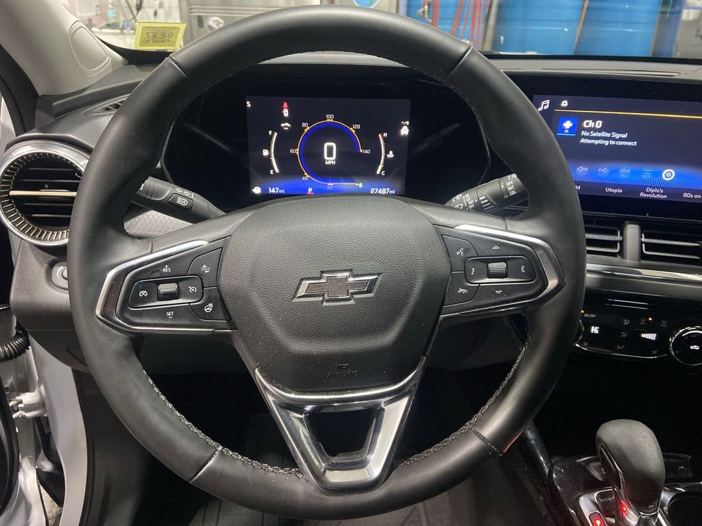 Certified 2024 Chevrolet Trax ACTIV w/ Driver Confidence Package image 11