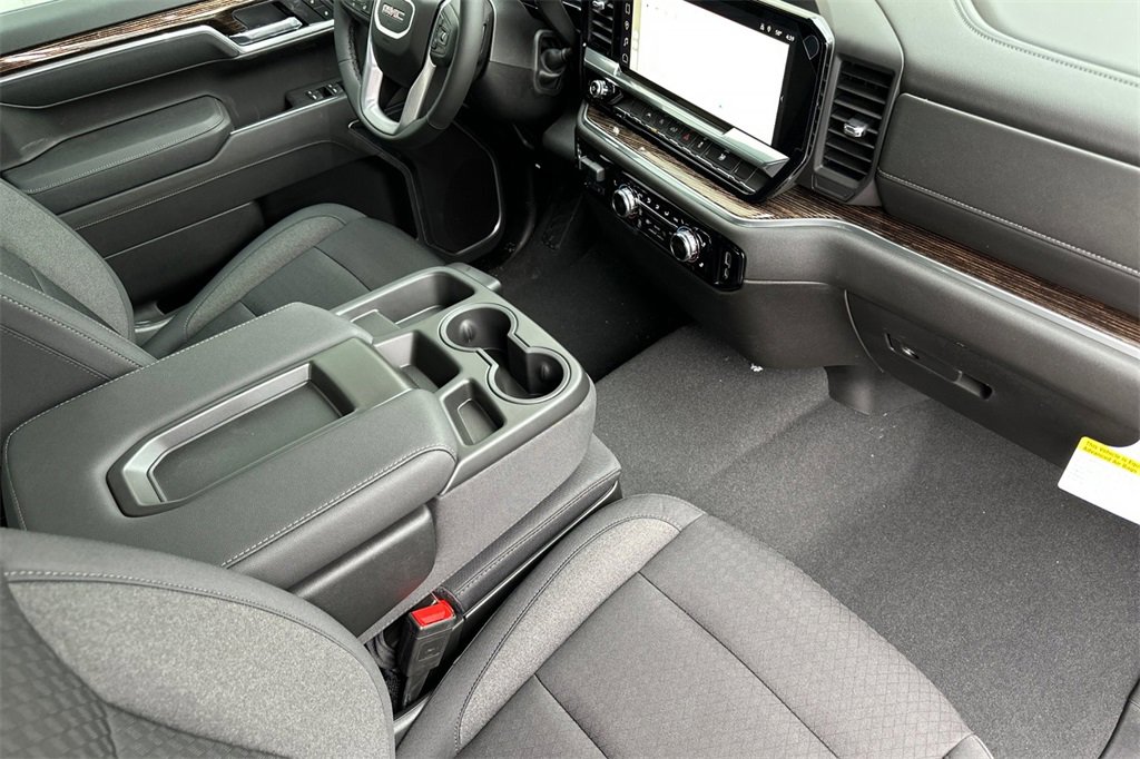 New 2025 GMC Sierra 1500 SLE image 13