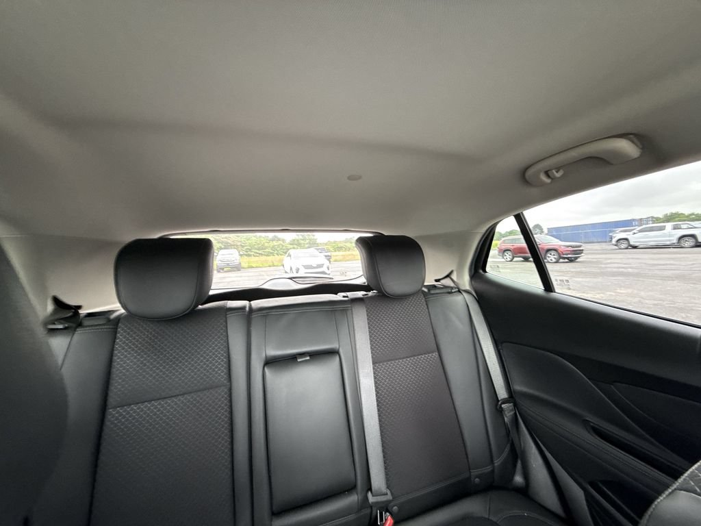 Certified 2022 Buick Encore Preferred w/ Safety Package FWD image 12
