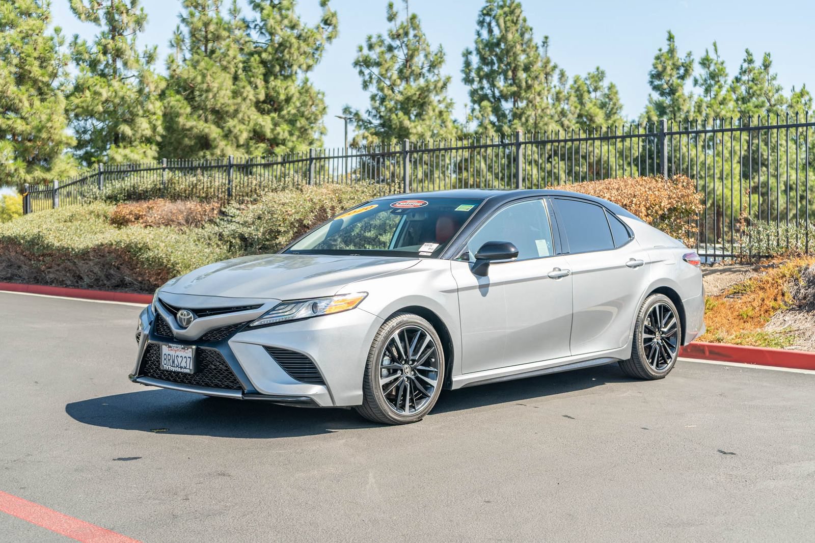 Certified 2020 Toyota Camry XSE FWD image 3