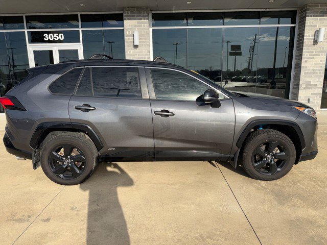 Used 2019 Toyota RAV4 XSE image 3