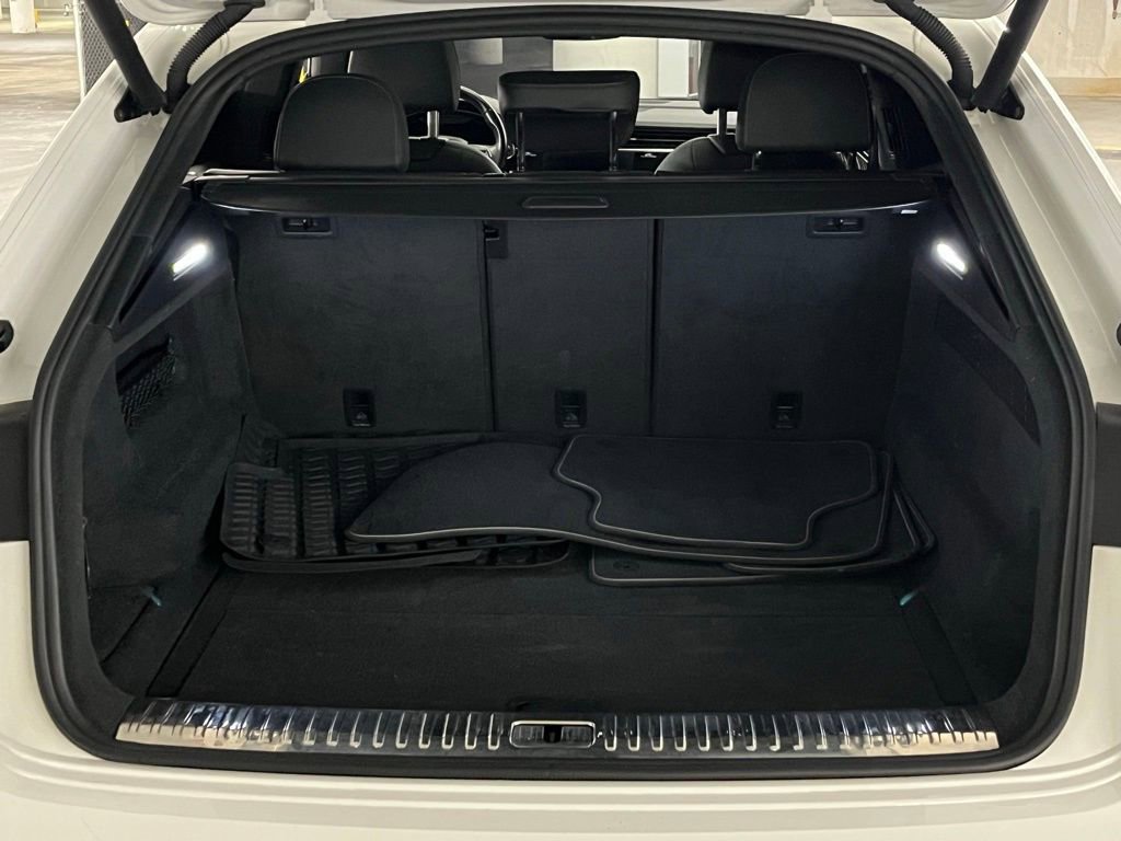 Used 2019 Audi Q8 Premium w/ Convenience Package image 35