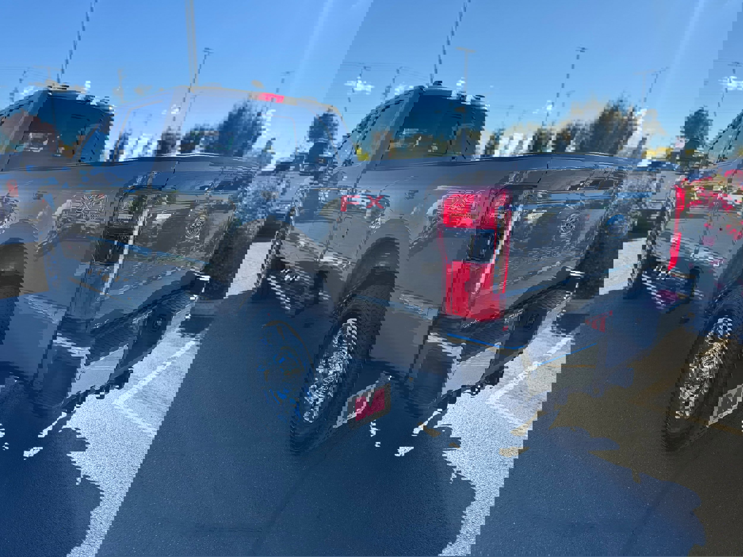 New 2026 Ford F350 Lariat w/ Lariat Premium Package image 6