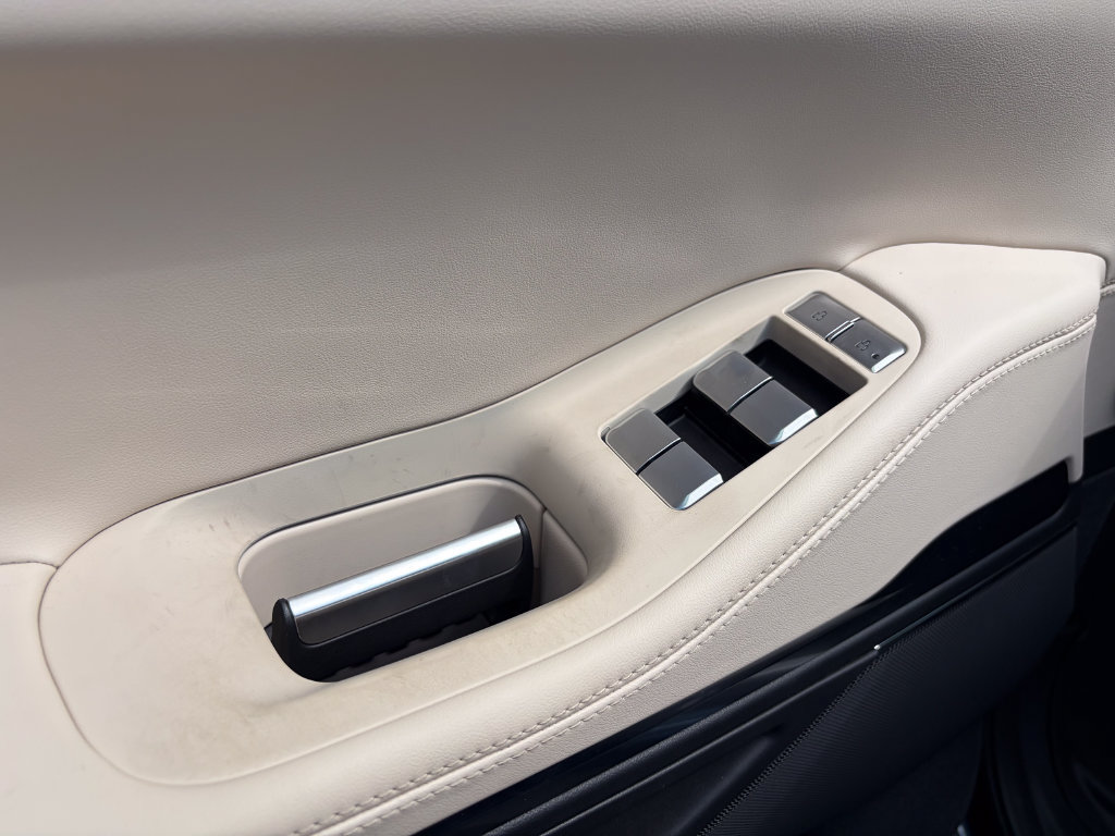New 2027 Lincoln Navigator Premiere AWD/4WD image 15