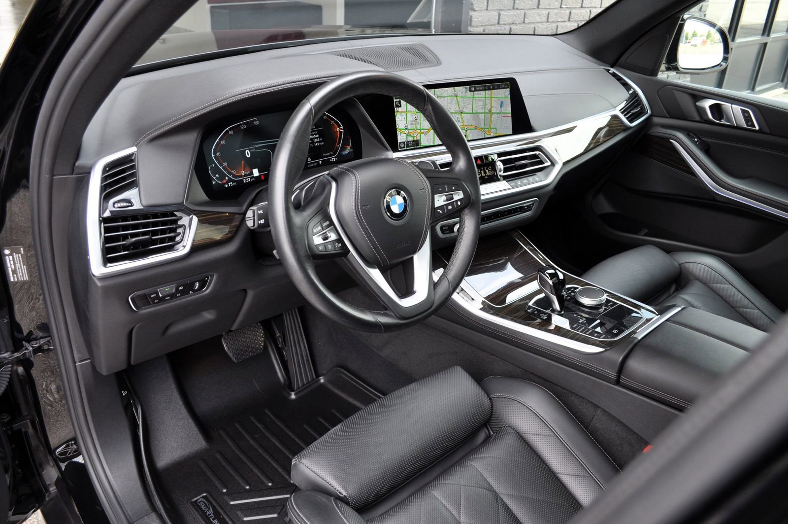 Used 2023 BMW X5 xDrive40i w/ Parking Assistance Package AWD/4WD image 27