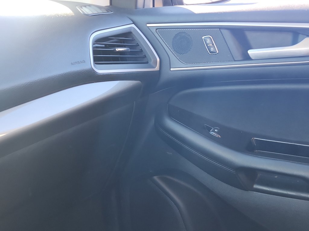 Used 2019 Ford Edge SEL w/ Equipment Group 201A image 30