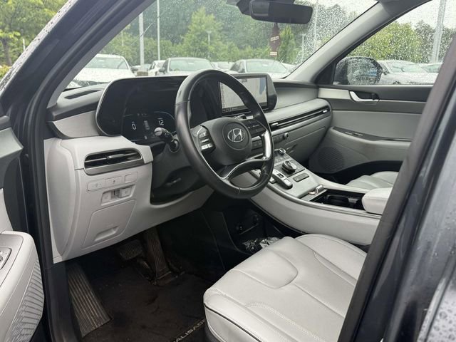 Used 2024 Hyundai Palisade SEL FWD image 3