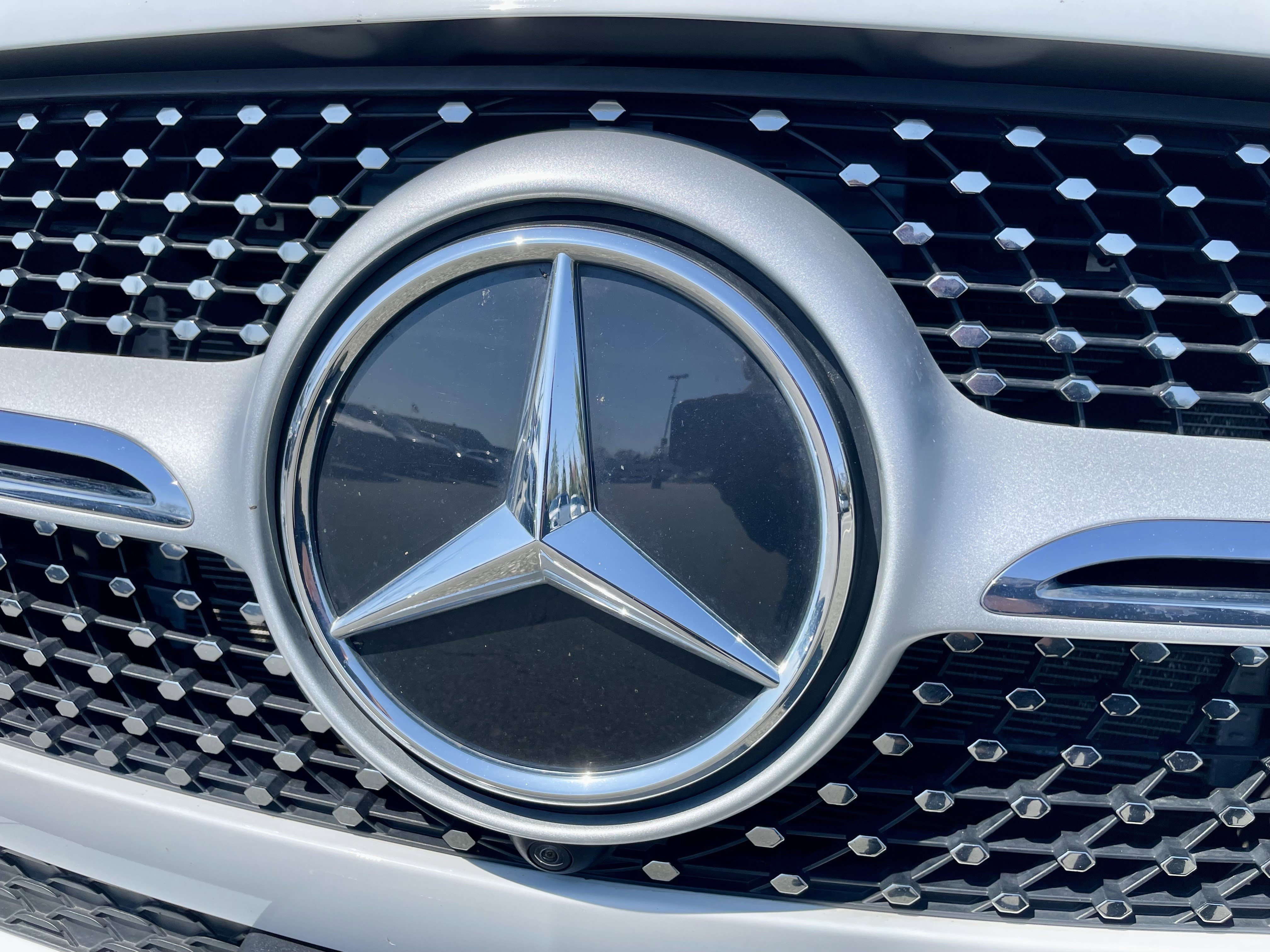 Used 2021 Mercedes-Benz GLE 450 4MATIC image 32