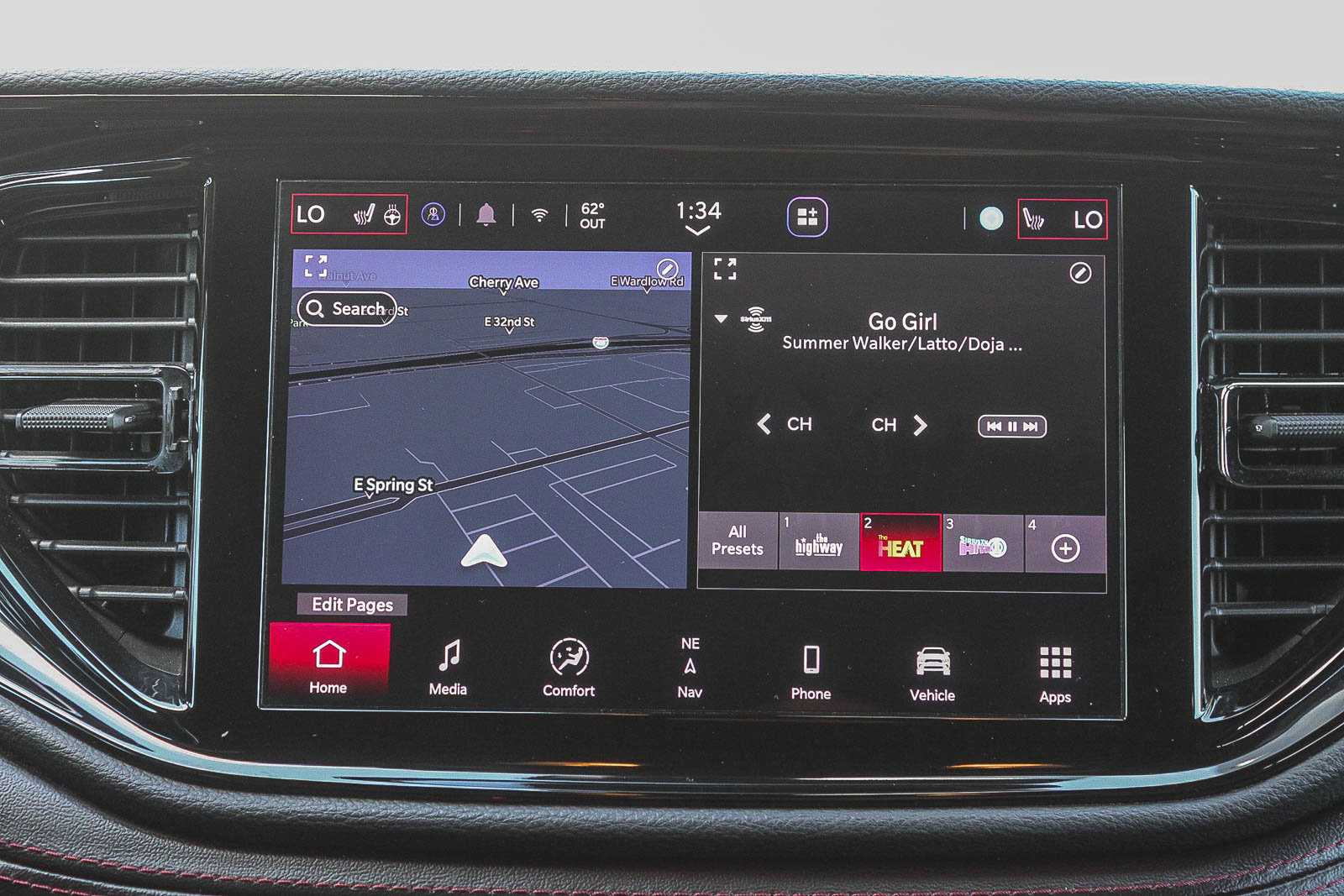 Used 2021 Dodge Durango R/T w/ Technology Group image 16