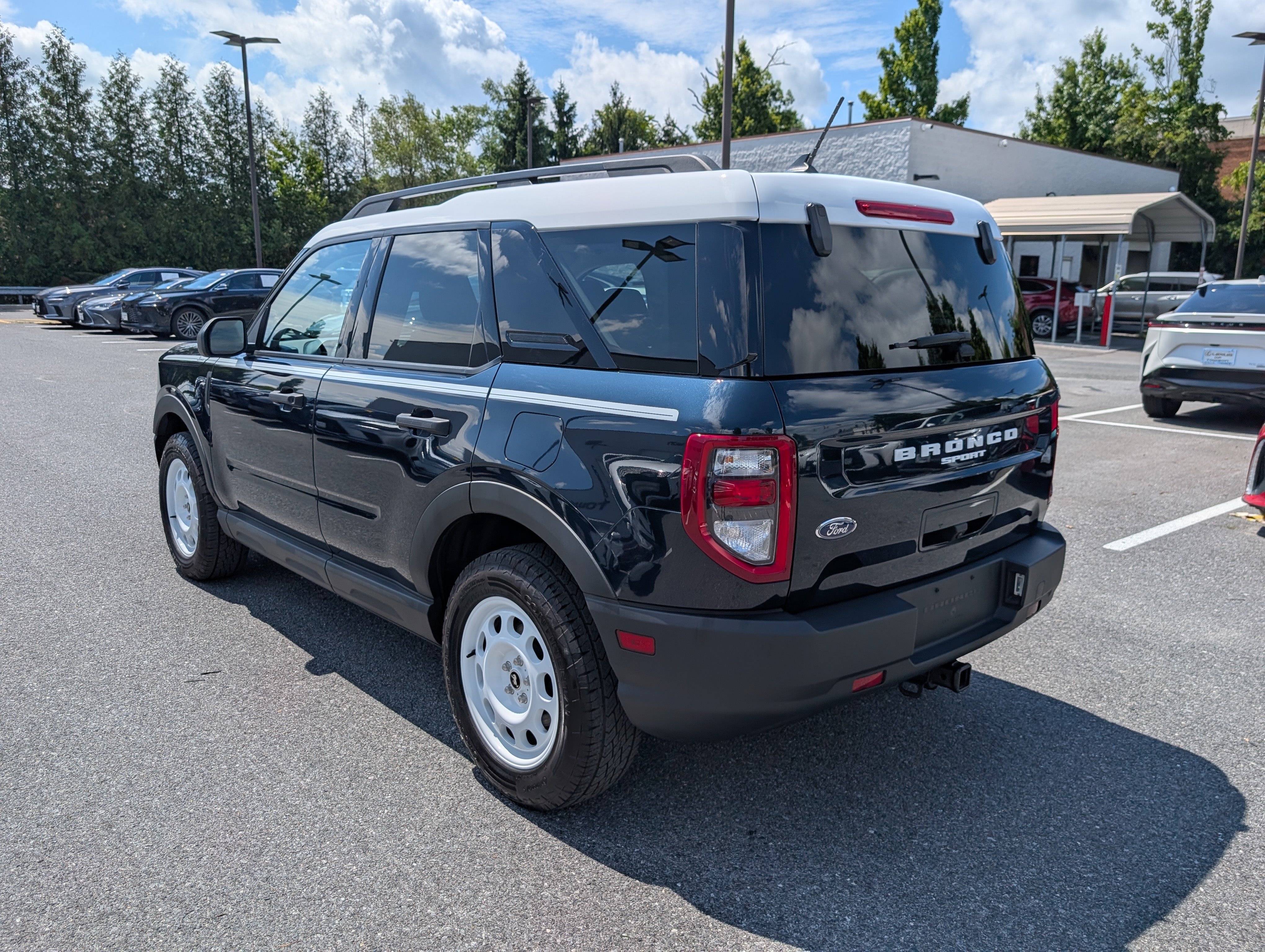 Used 2023 Ford Bronco Sport Heritage AWD/4WD image 5