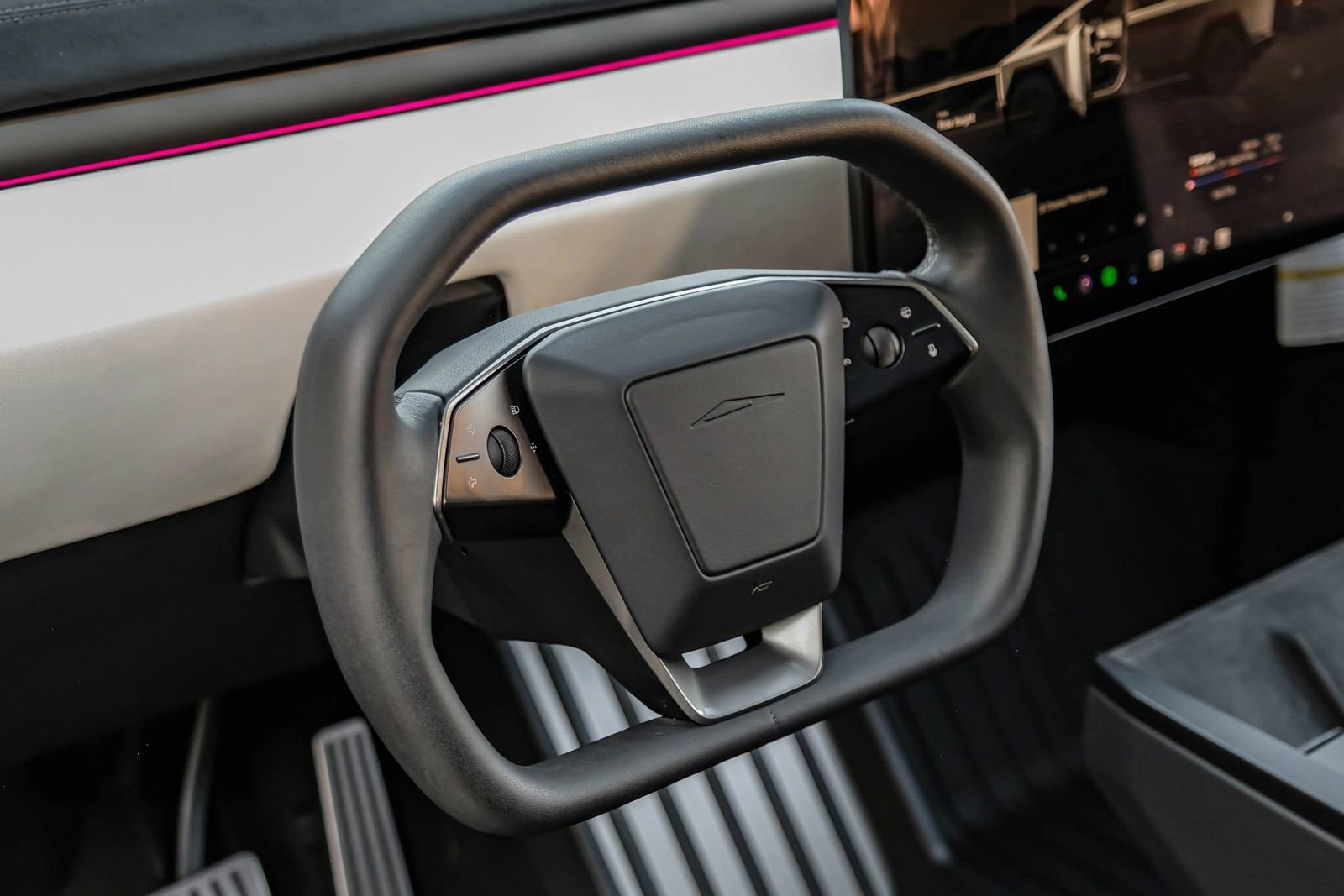 Used 2024 Tesla Cybertruck Cyberbeast AWD/4WD image 23