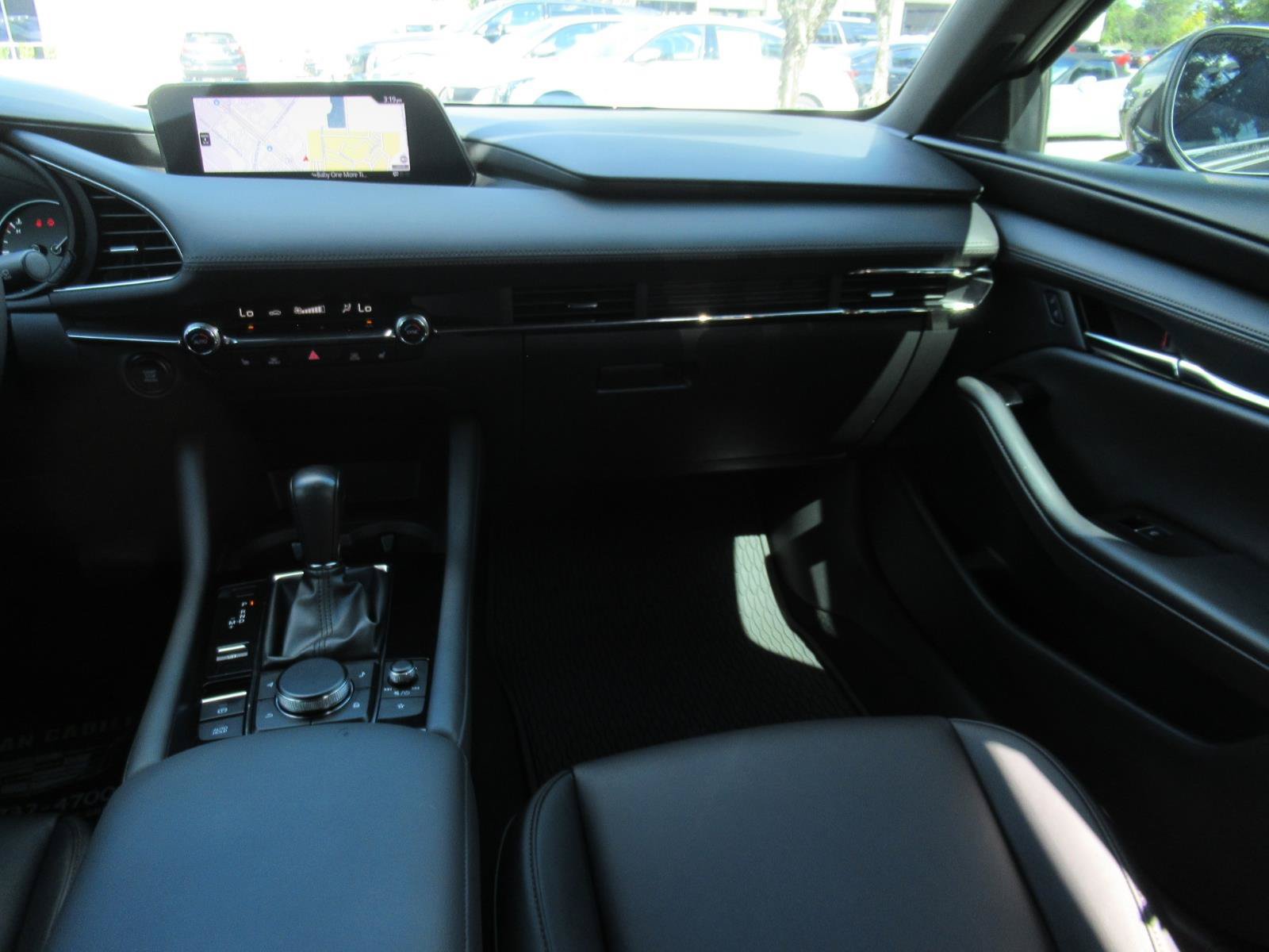 Used 2021 MAZDA MAZDA3 s FWD image 15