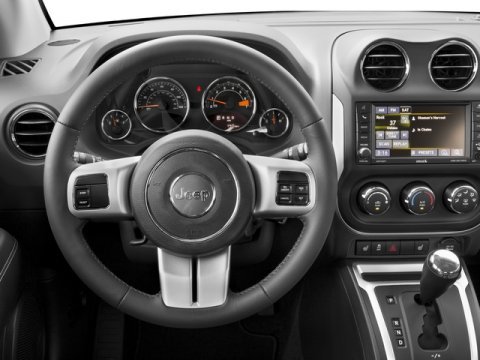 Used 2017 Jeep Compass Latitude image 10