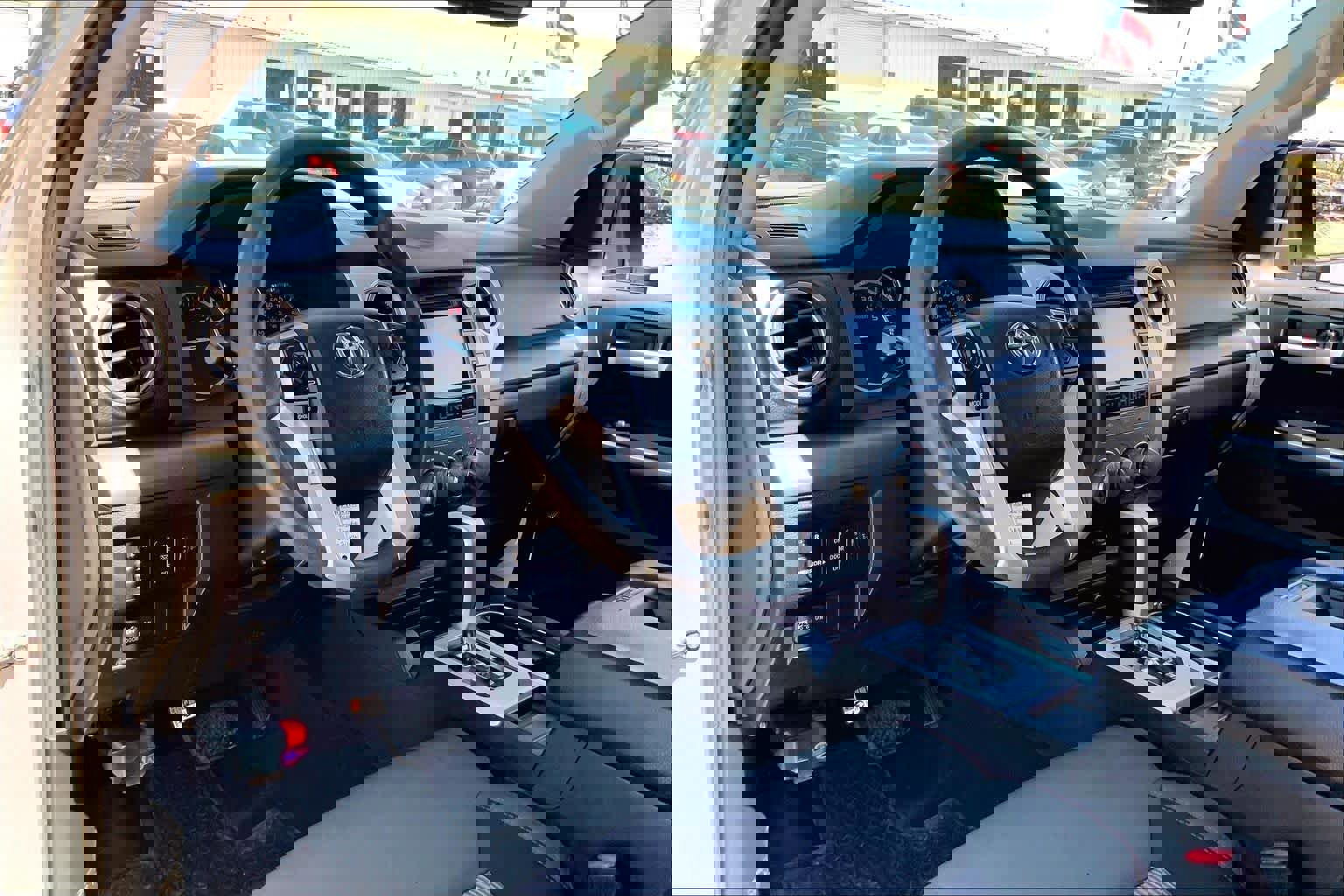 Used 2015 Toyota Tundra SR5 w/ SR5 Upgrade Package image 16