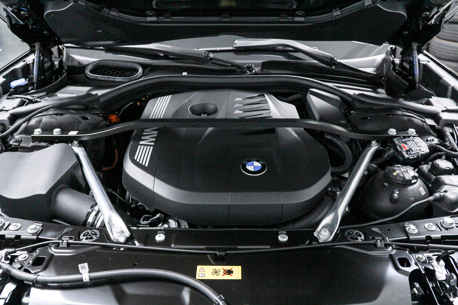 Used 2026 BMW 750e xDrive AWD/4WD image 27