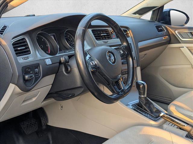 Used 2015 Volkswagen Golf TDI SE image 2