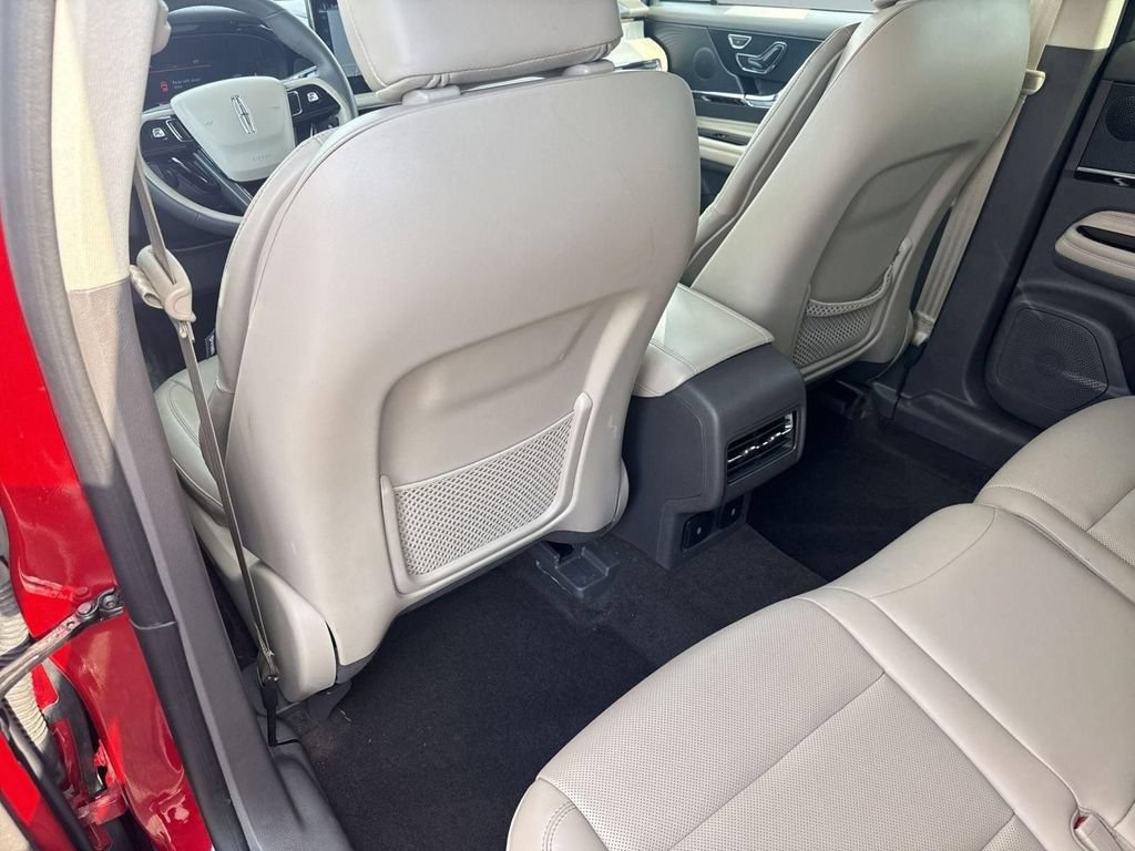 Certified 2023 Lincoln Corsair AWD w/ Equipment Group 101A image 27