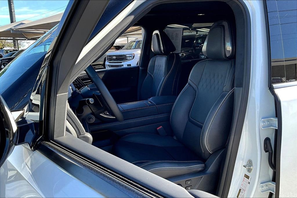 Certified 2026 INFINITI QX80 Autograph w/ Premium Cargo Package image 38