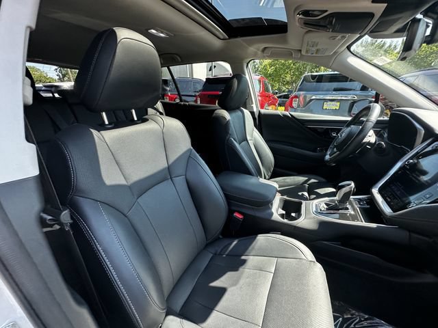 Used 2023 Subaru Outback Limited AWD/4WD image 33