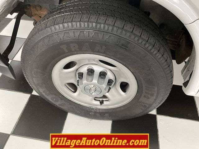 Used 2018 Chevrolet Express 2500 w/ Driver Convenience Package image 8