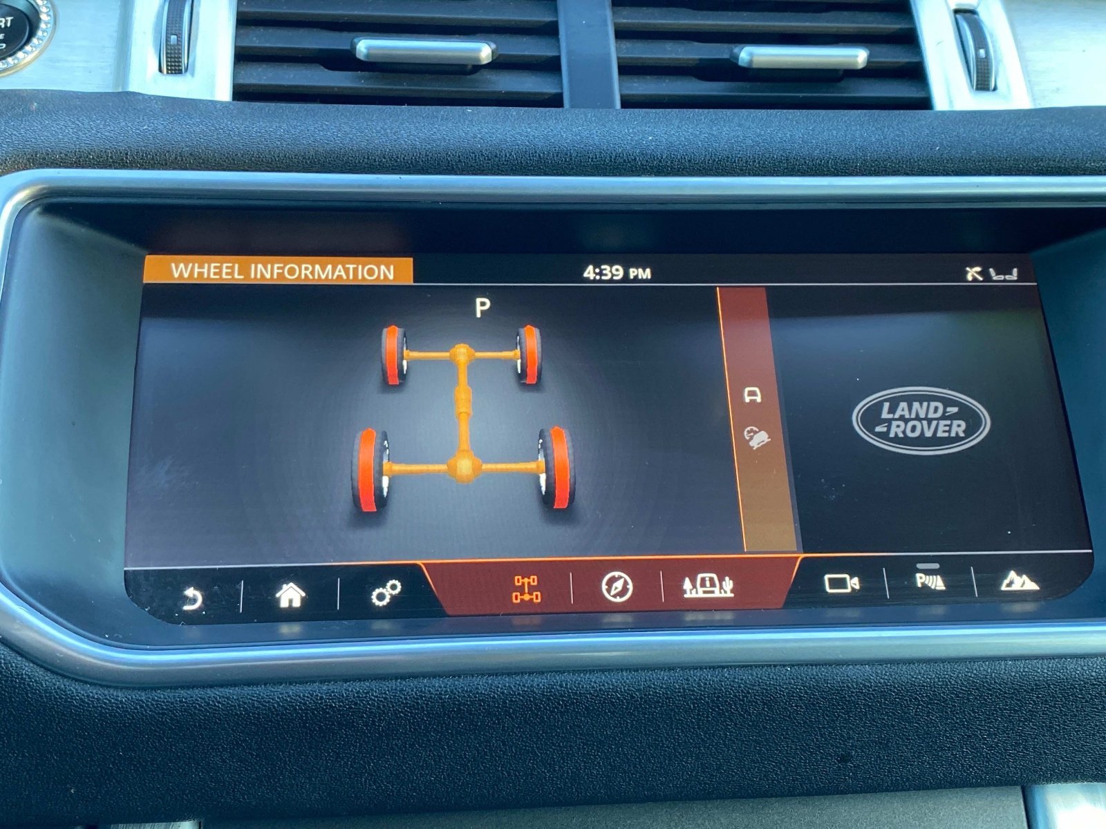 Used 2017 Land Rover Range Rover Evoque SE Premium AWD/4WD image 31